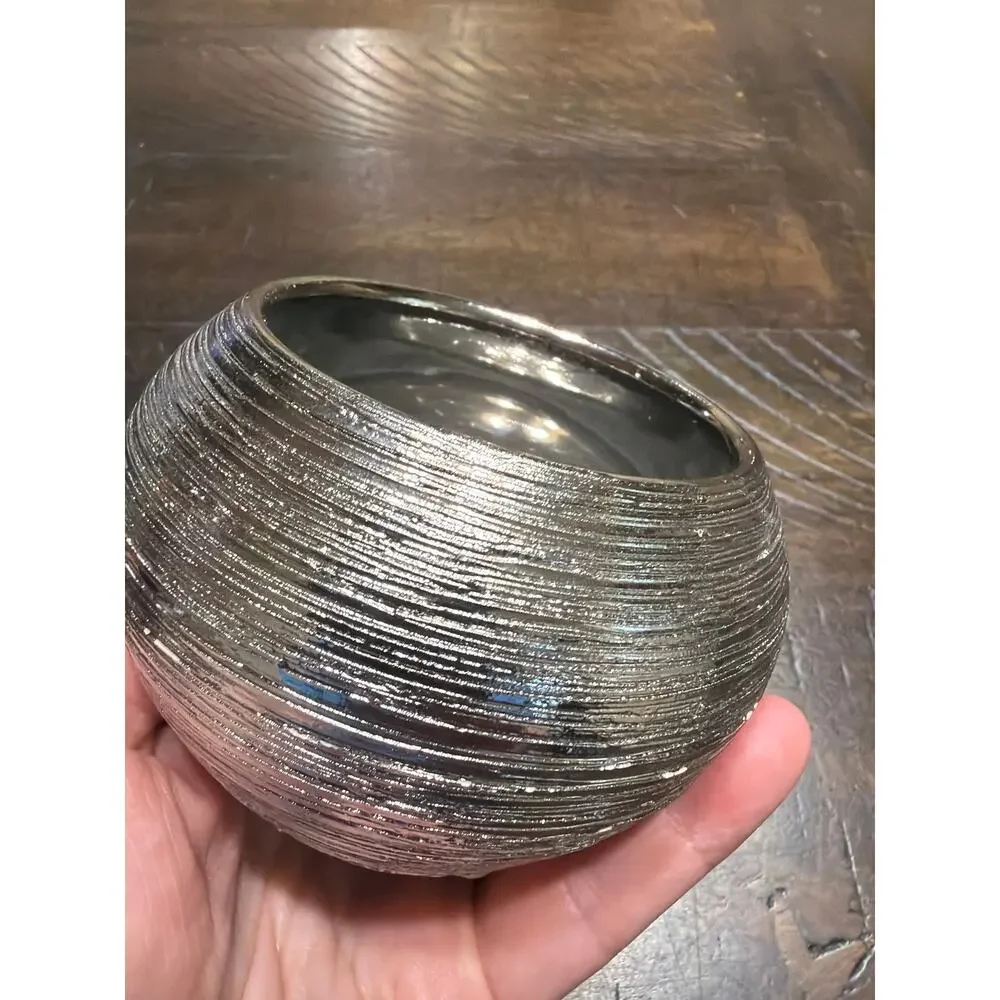Vintage Silver Metallic Glazed Ceramic Round Planter Pot Textured Ribbed Design